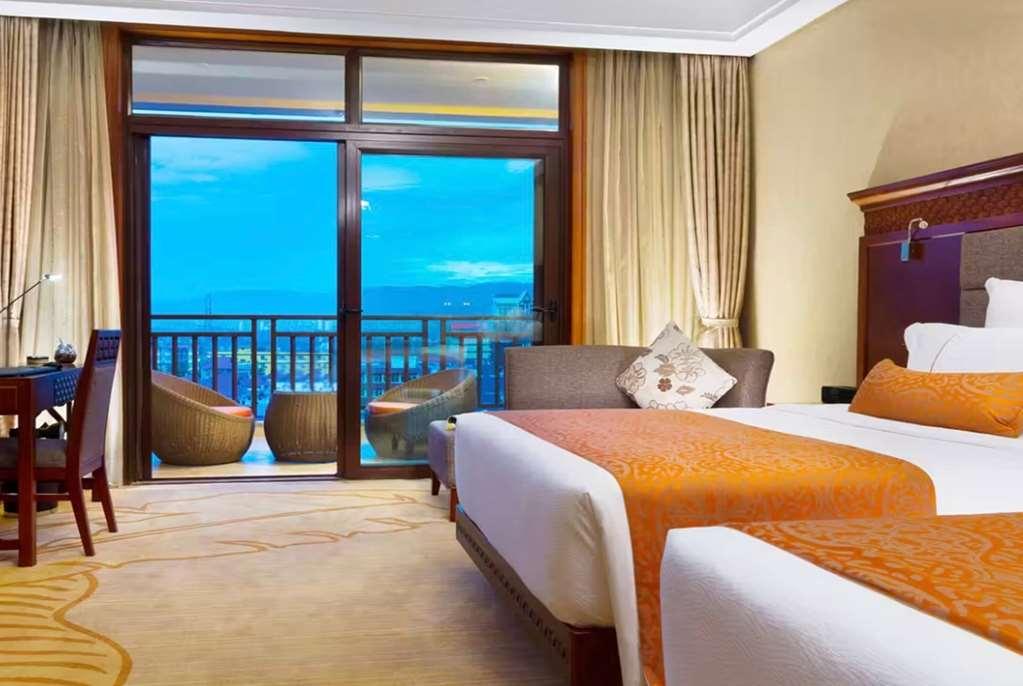 Ramada Plaza Xishuangbanna Hotel Room photo