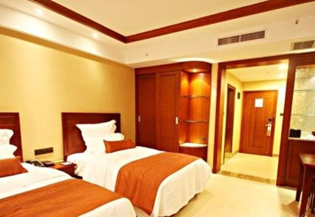 Ramada Plaza Xishuangbanna Hotel Exterior photo