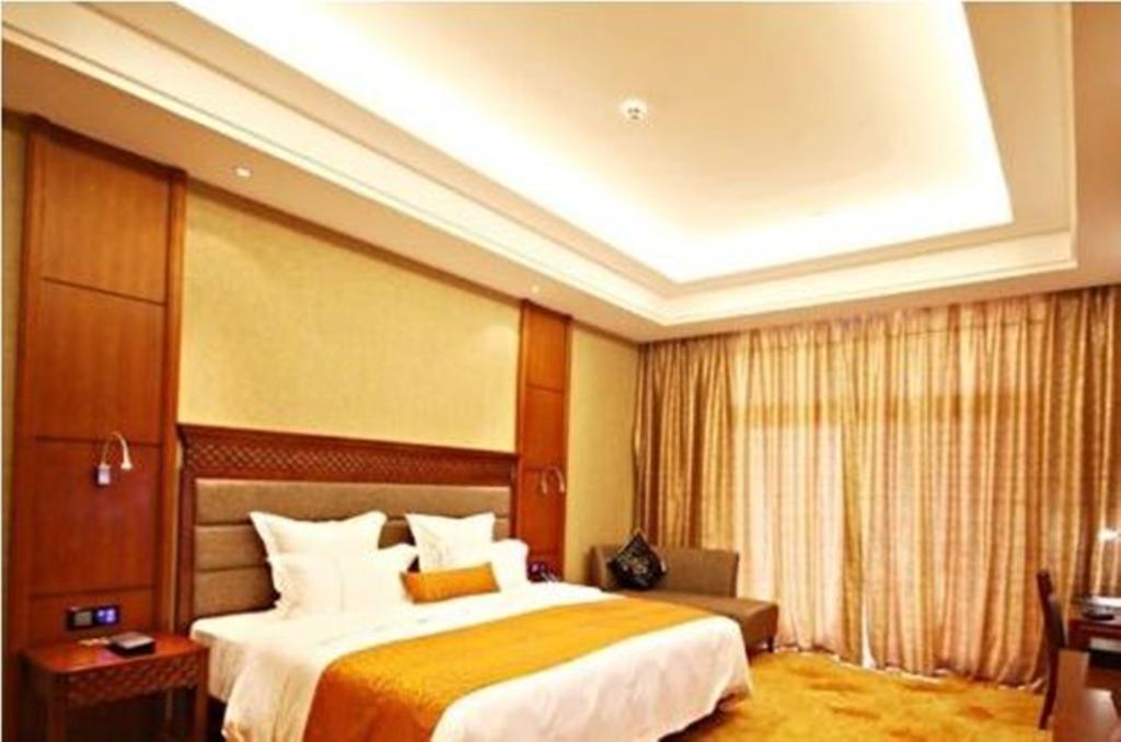 Ramada Plaza Xishuangbanna Hotel Exterior photo