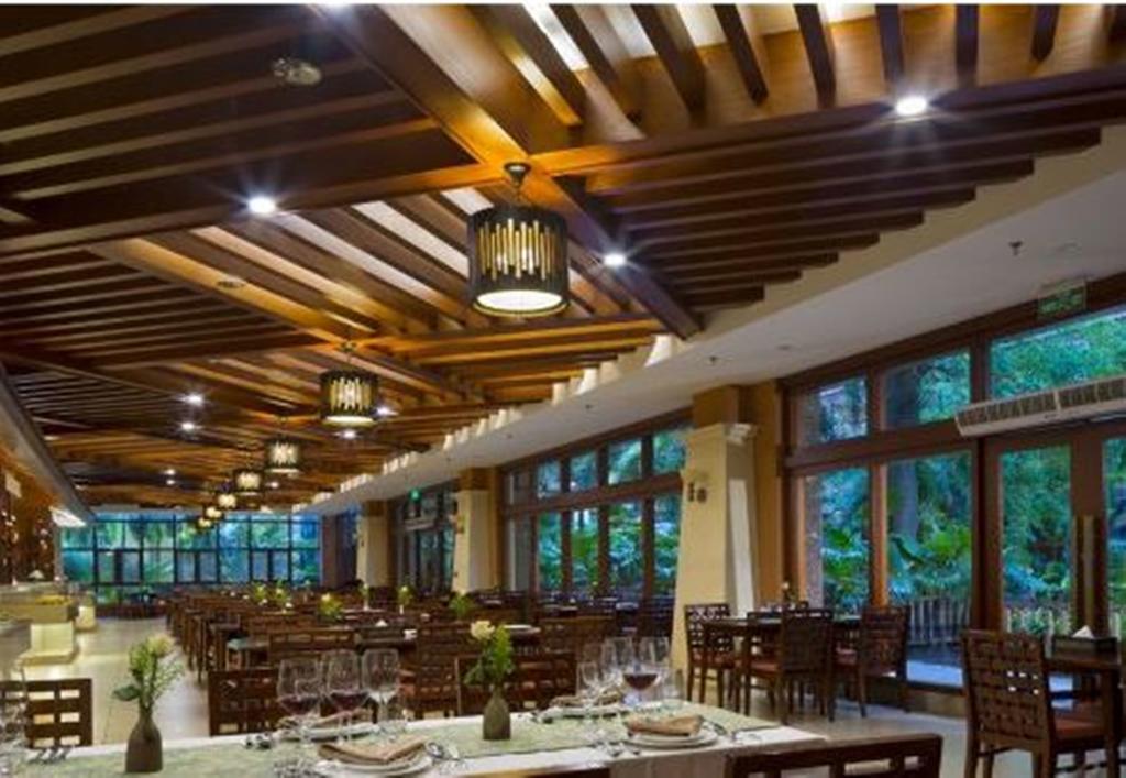 Ramada Plaza Xishuangbanna Hotel Exterior photo