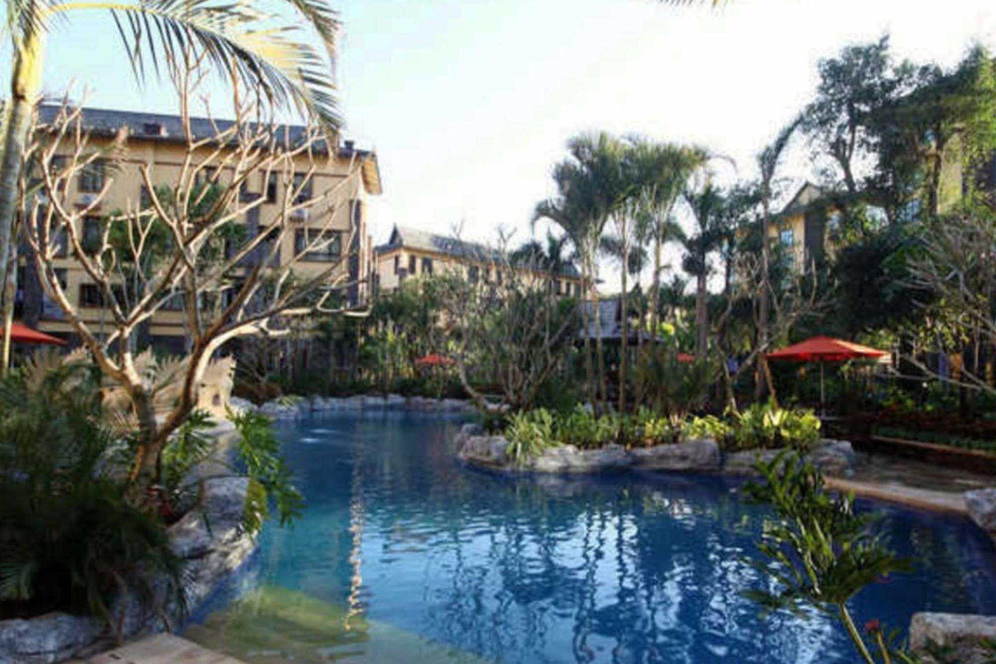 Ramada Plaza Xishuangbanna Hotel Exterior photo